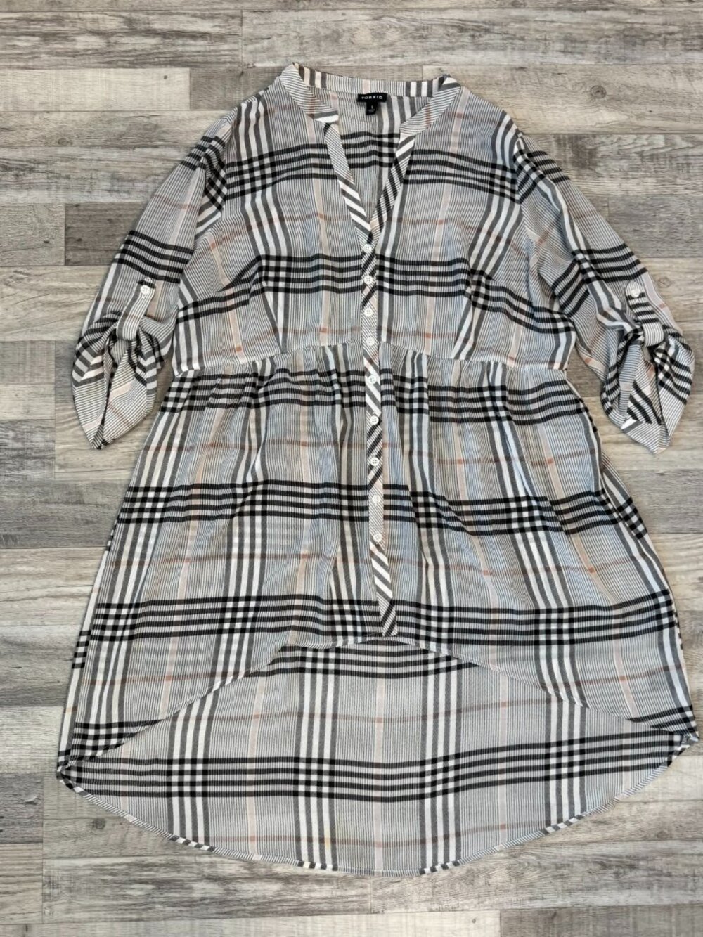 Torrid Black White Plaid Semi Sheer Hi Low Tunic Size 1X 3/4 Sleeve H12